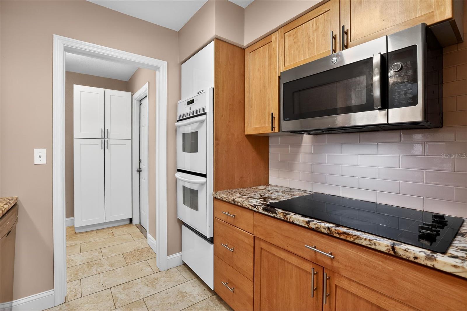 Image 11 of 30 For 10898 103rd Avenue