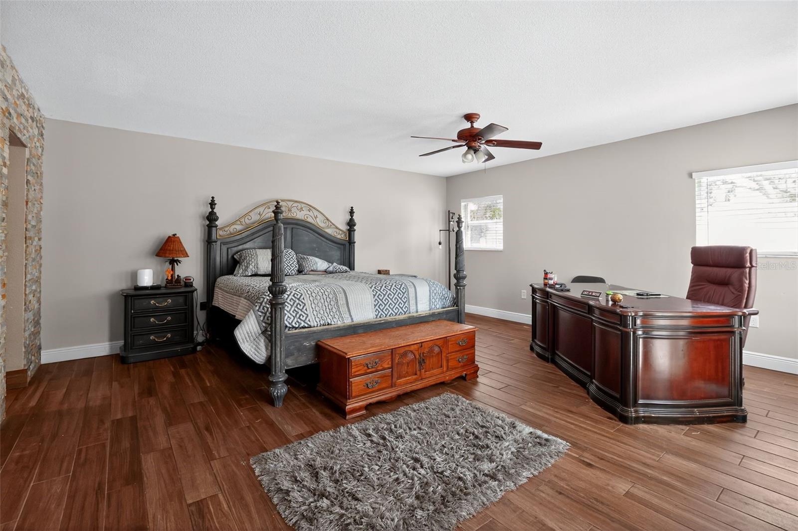 Image 4 of 30 For 10898 103rd Avenue