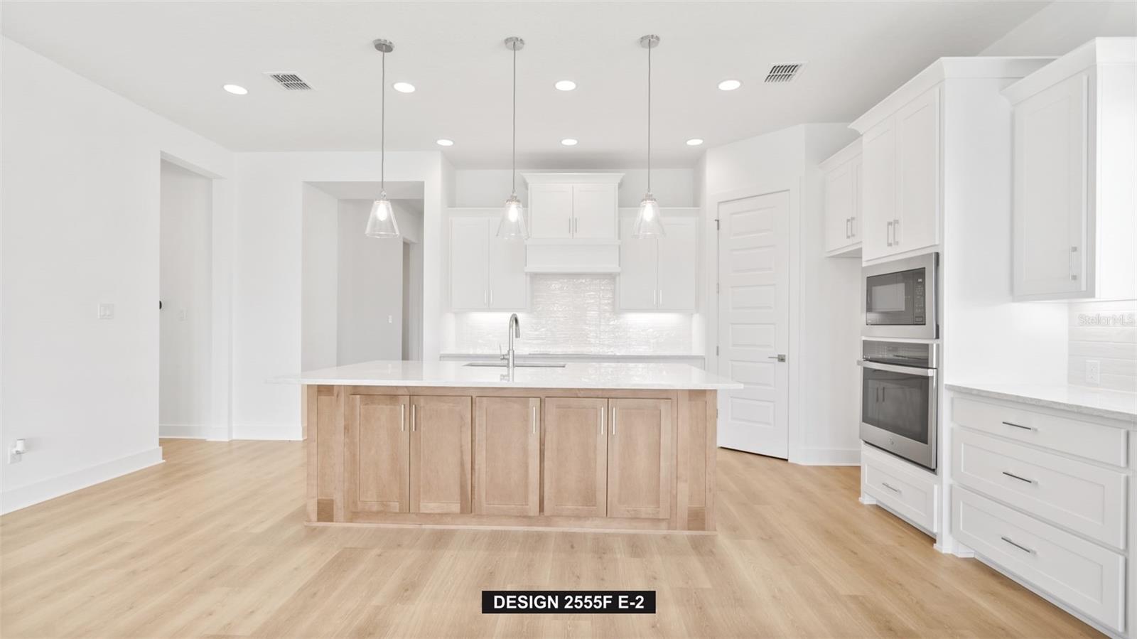 Image 8 of 13 For 13056 Camelot Lane