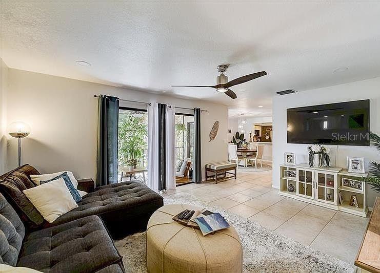 Image 17 of 32 For 6326 Grand Bahama Circle H