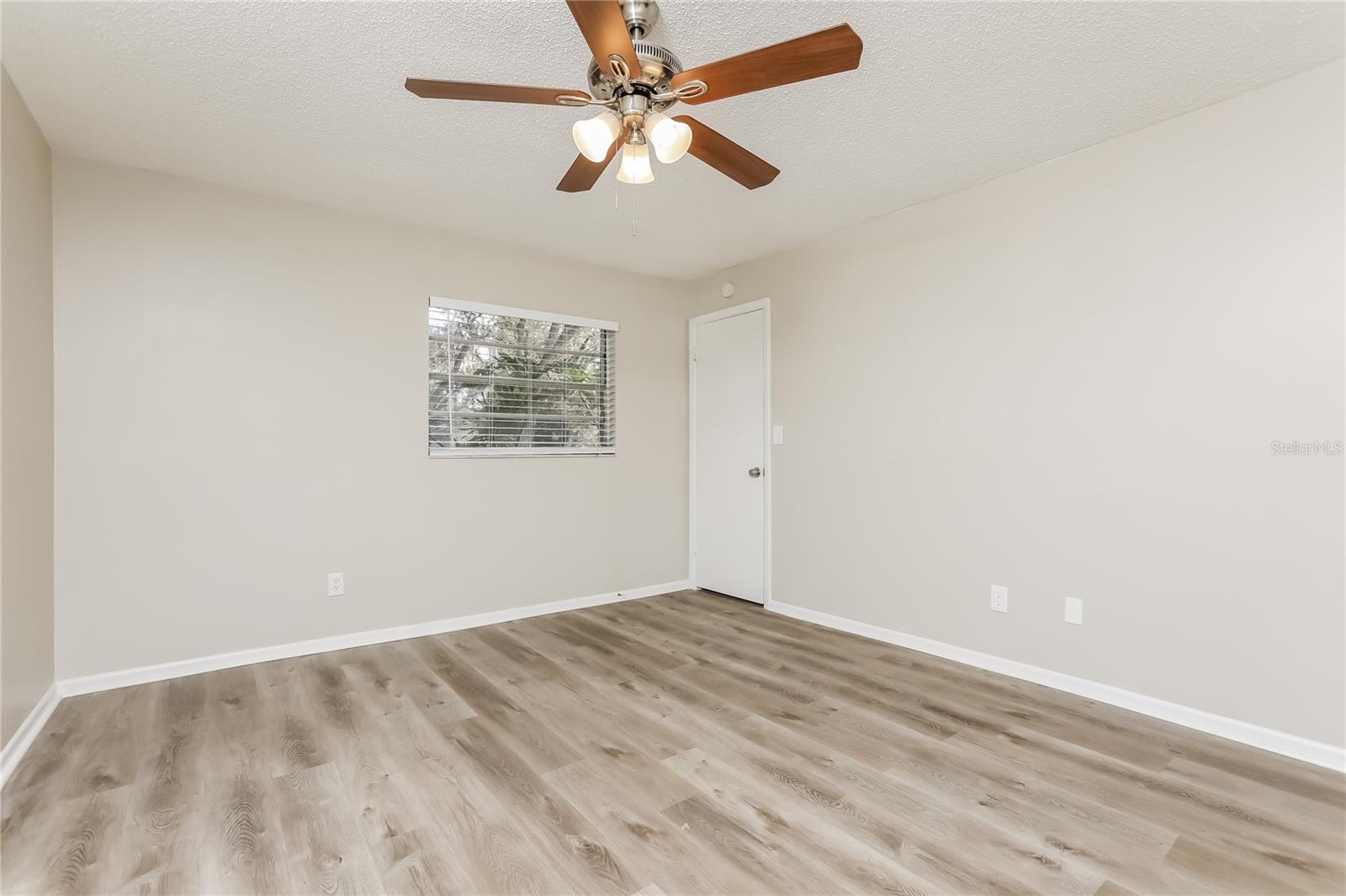 Image 10 of 16 For 1770 Oak Street