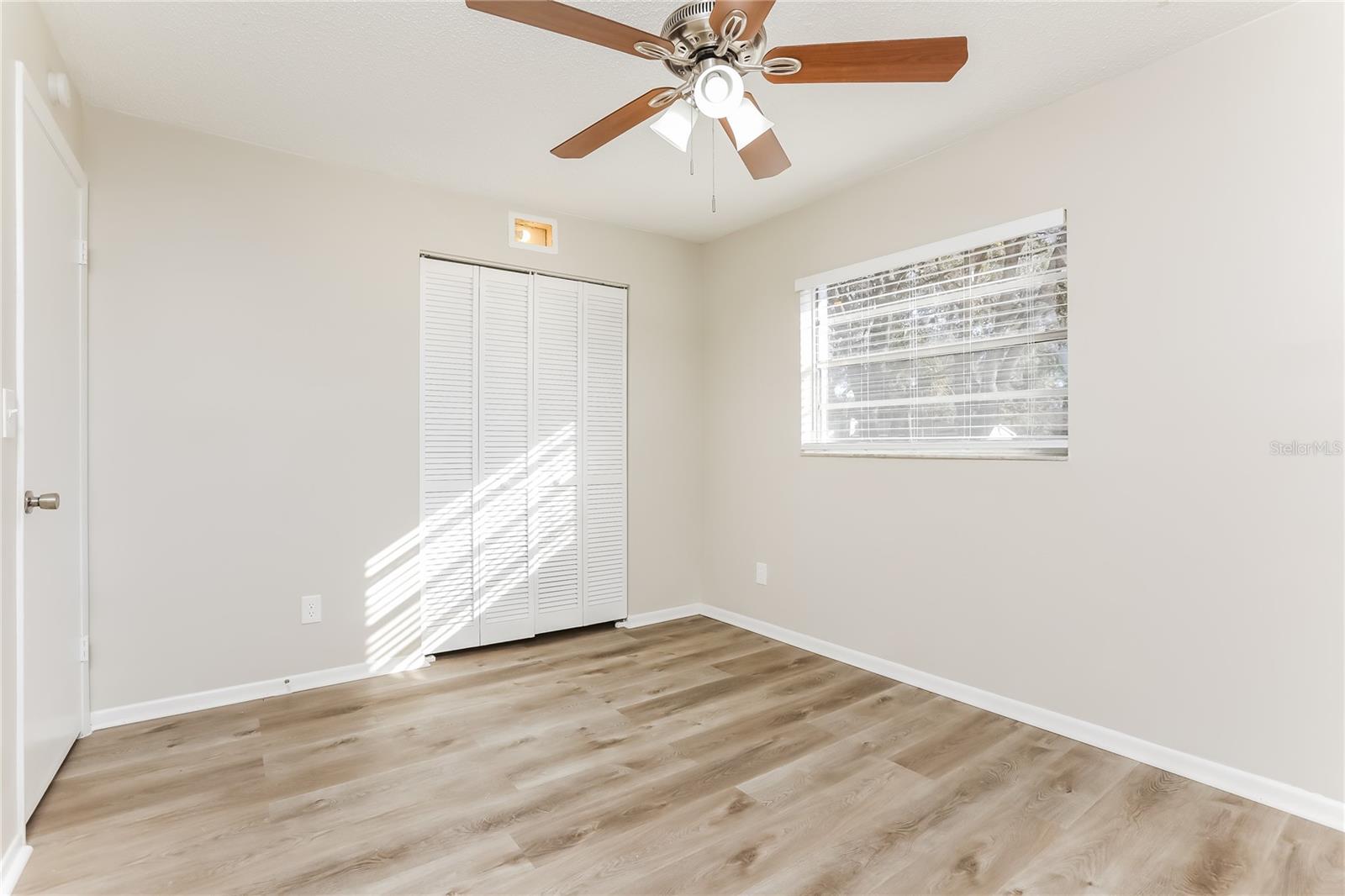 Image 12 of 16 For 1770 Oak Street