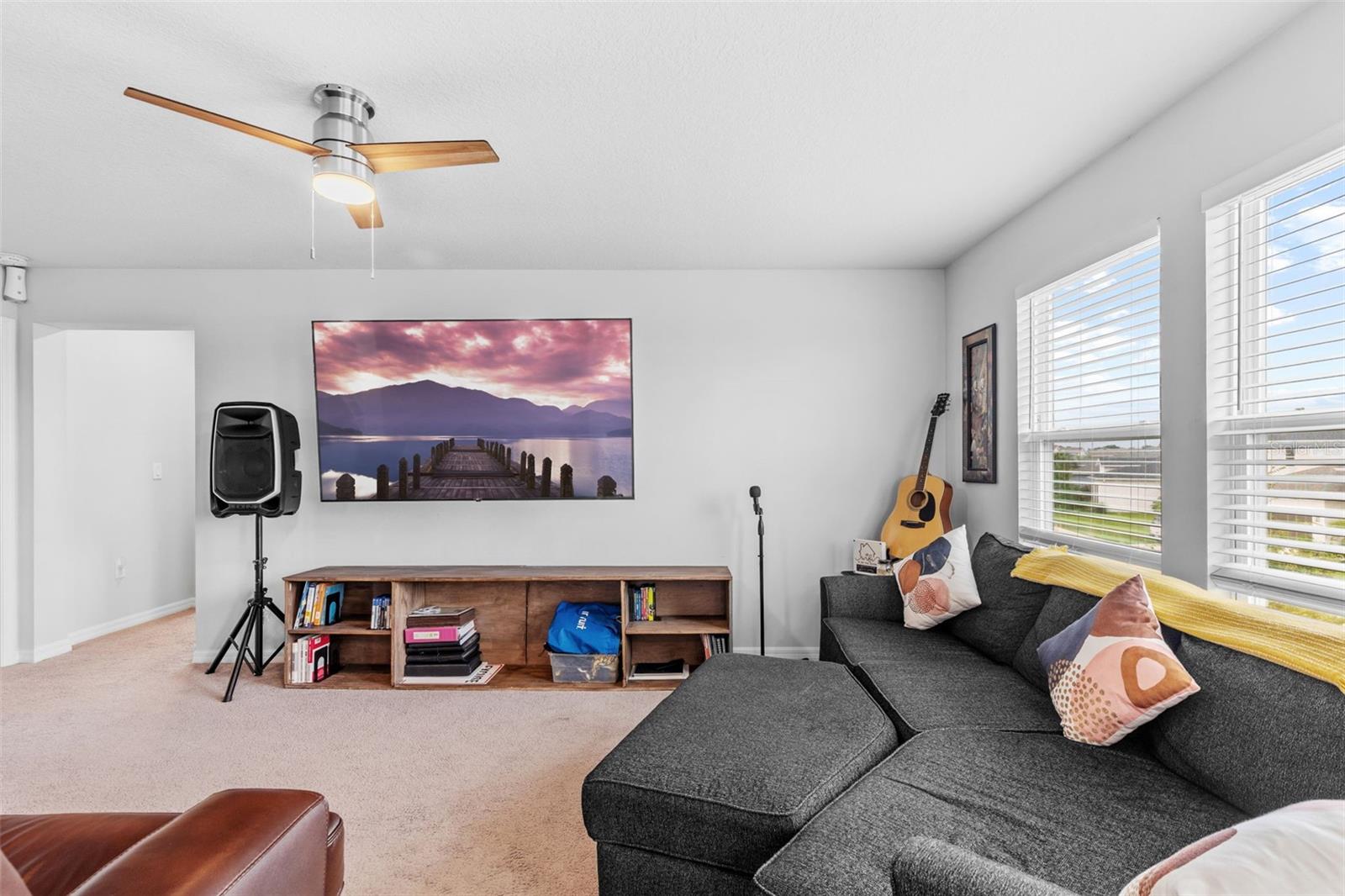 Image 19 of 56 For 5640 Silver Sun Drive