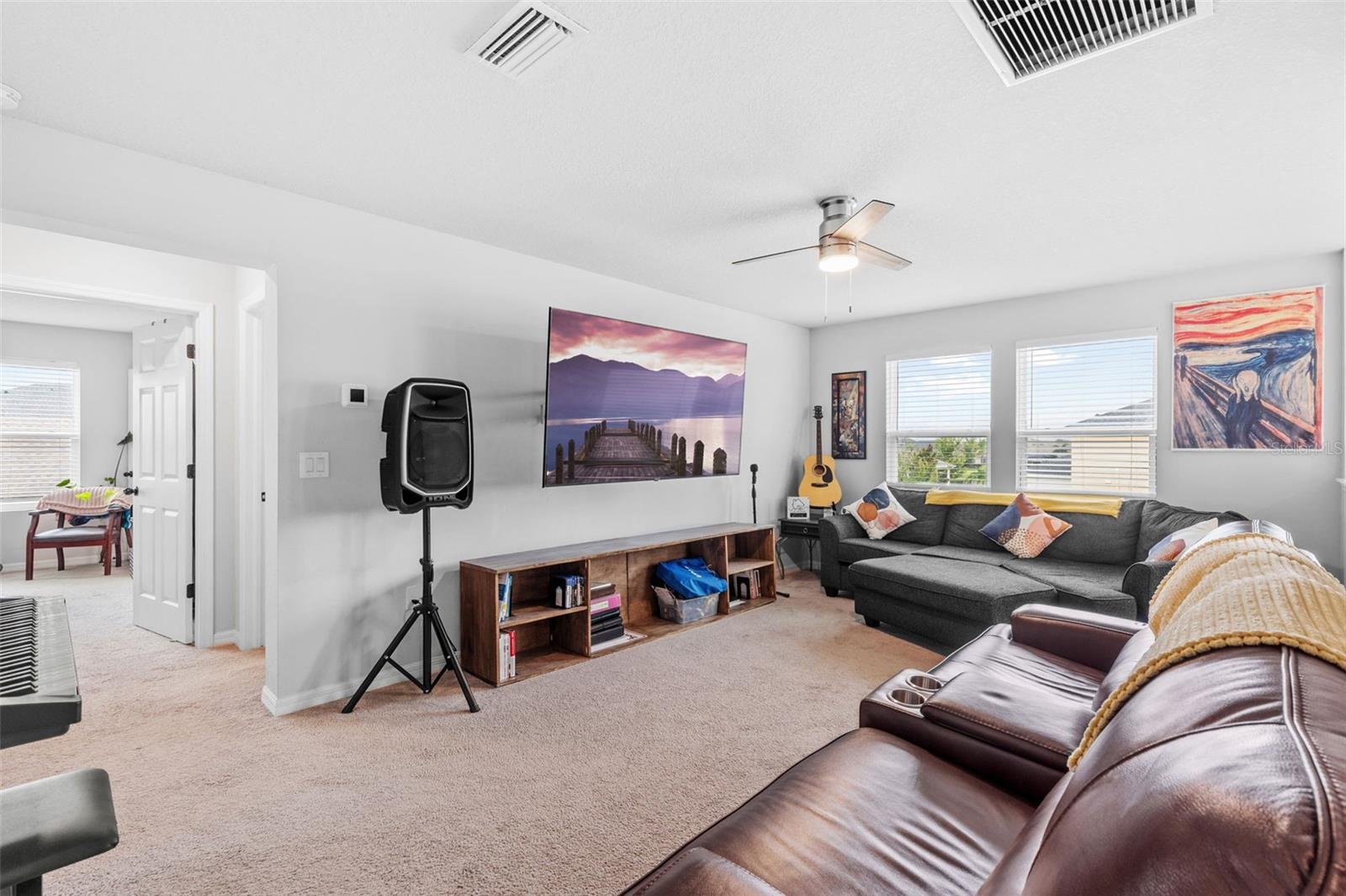 Image 21 of 56 For 5640 Silver Sun Drive