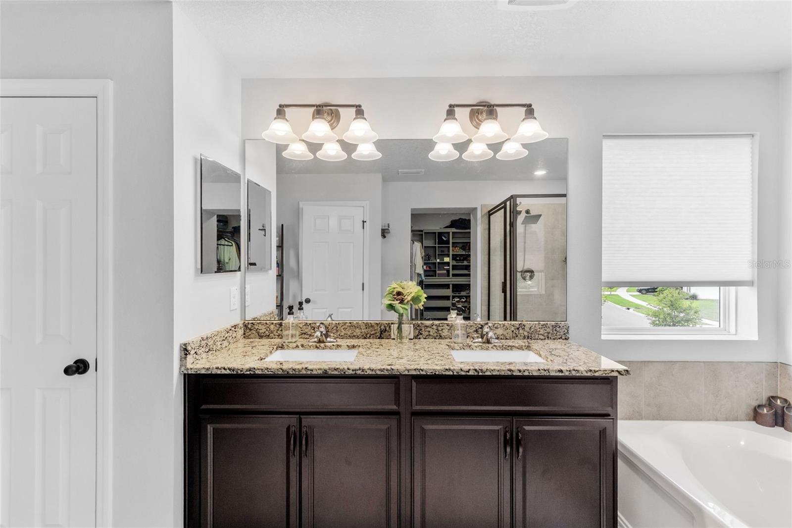 Image 35 of 56 For 5640 Silver Sun Drive