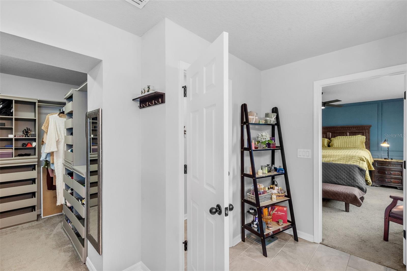 Image 38 of 56 For 5640 Silver Sun Drive