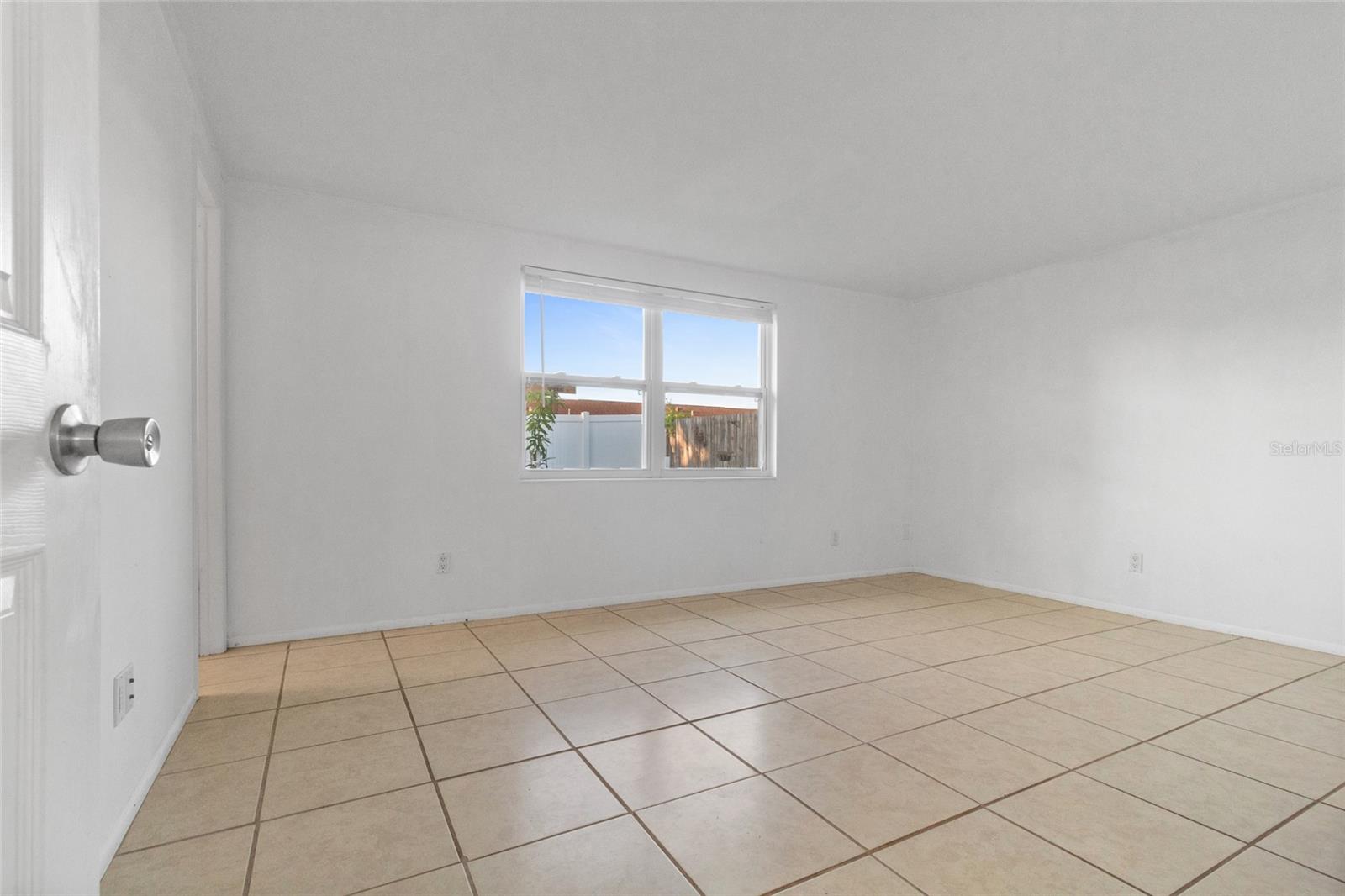 Image 13 of 30 For 3327 Garfield Drive