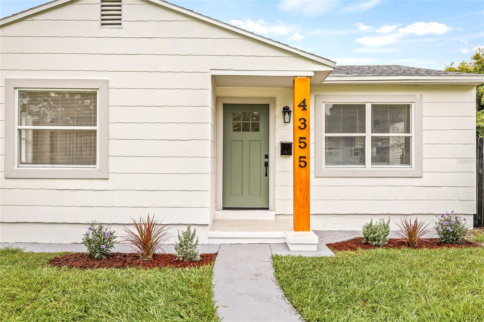 Image 2 of 34 For 4355 3rd Avenue N