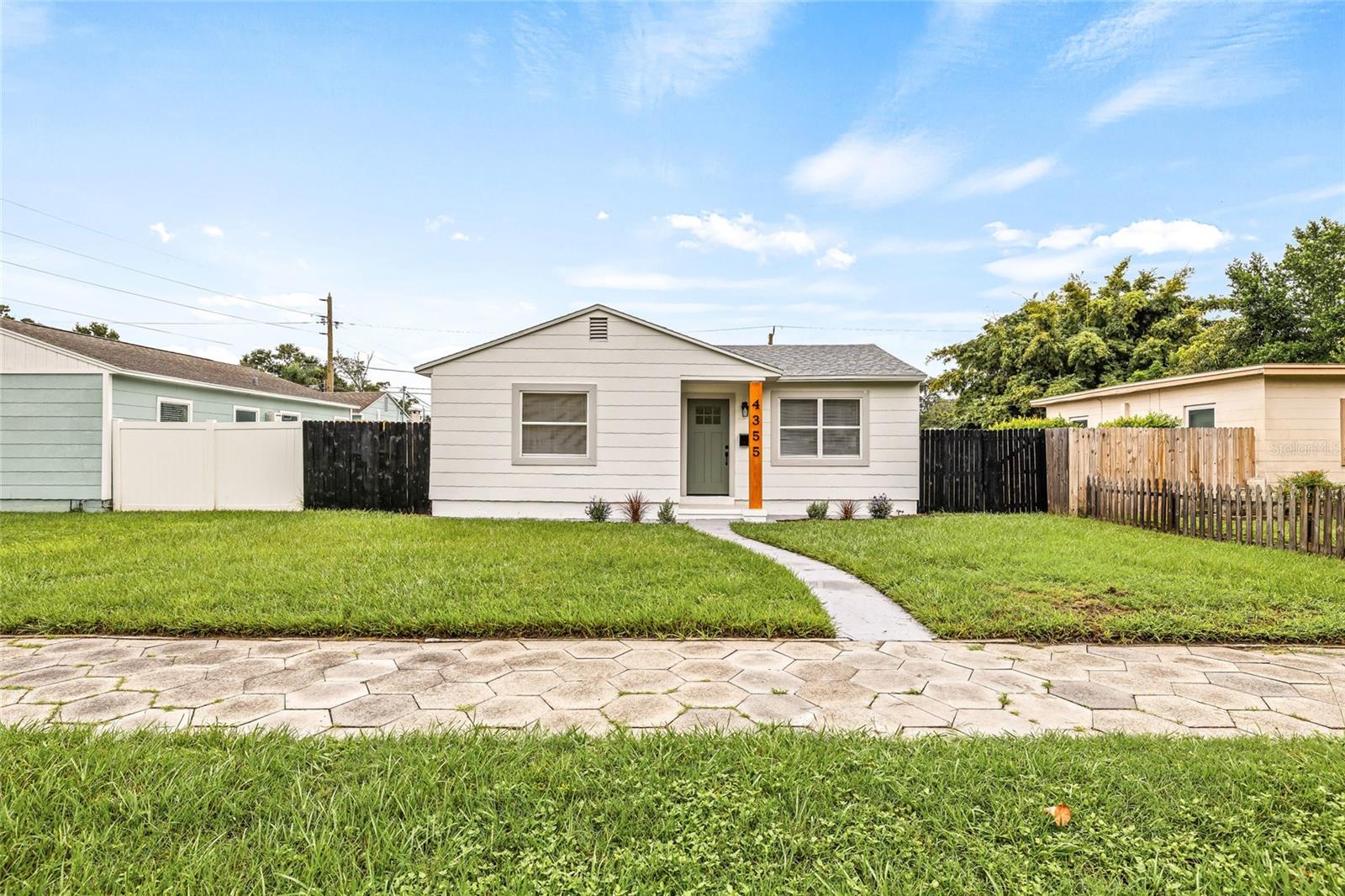 Image 32 of 34 For 4355 3rd Avenue N