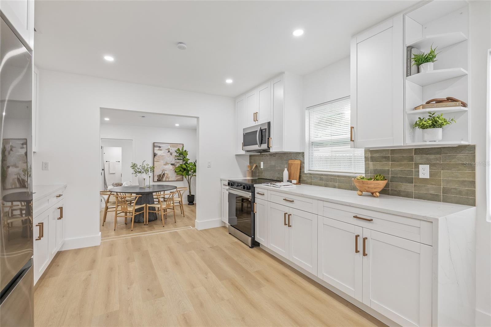 Image 7 of 34 For 4355 3rd Avenue N