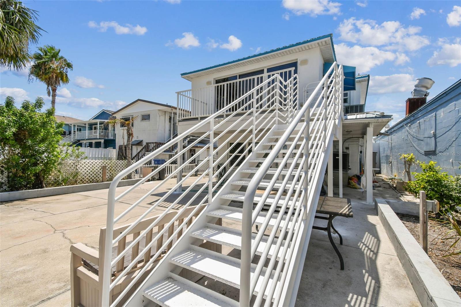 Image 19 of 93 For 17729 Gulf Boulevard