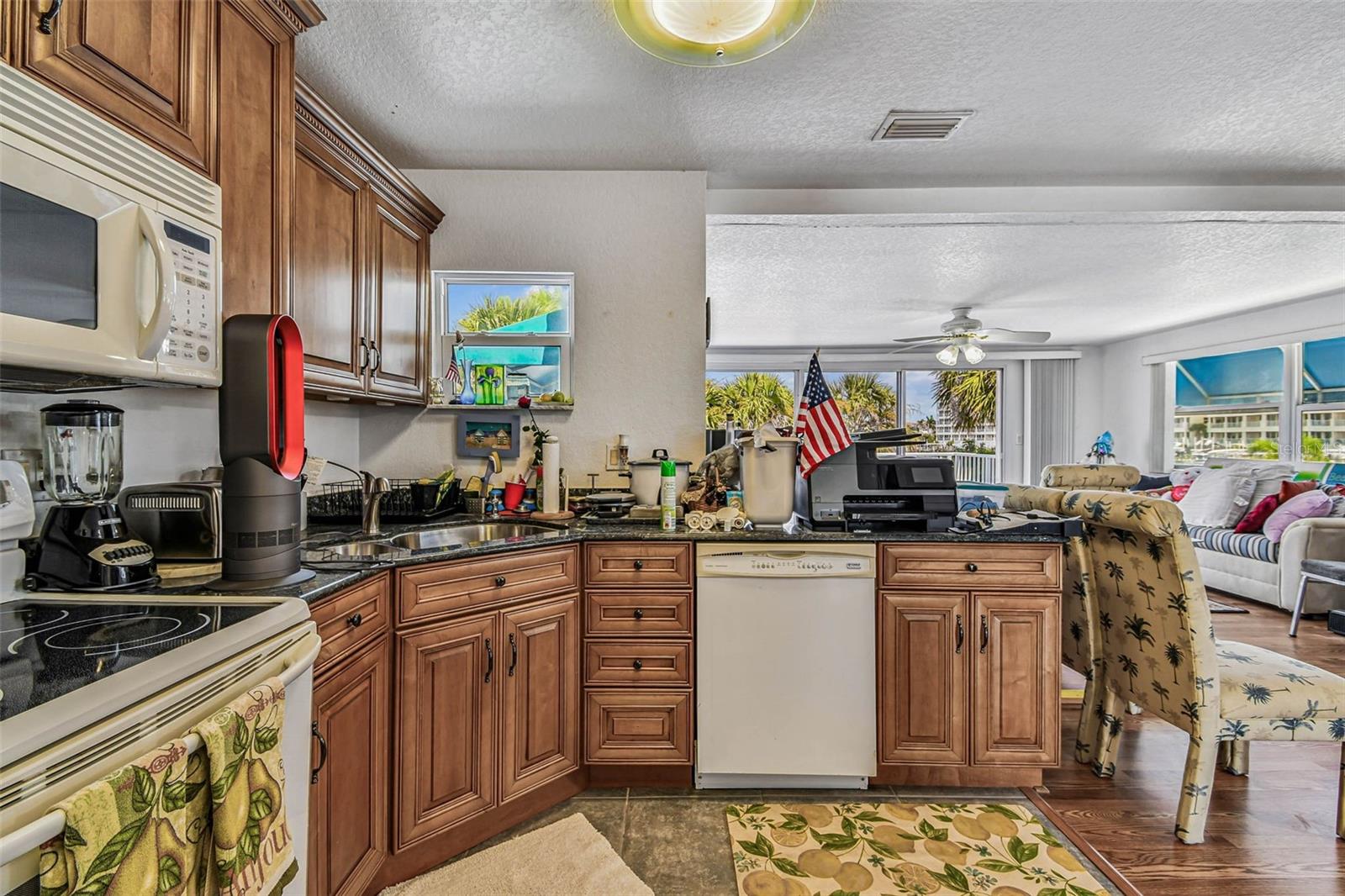 Image 2 of 93 For 17729 Gulf Boulevard