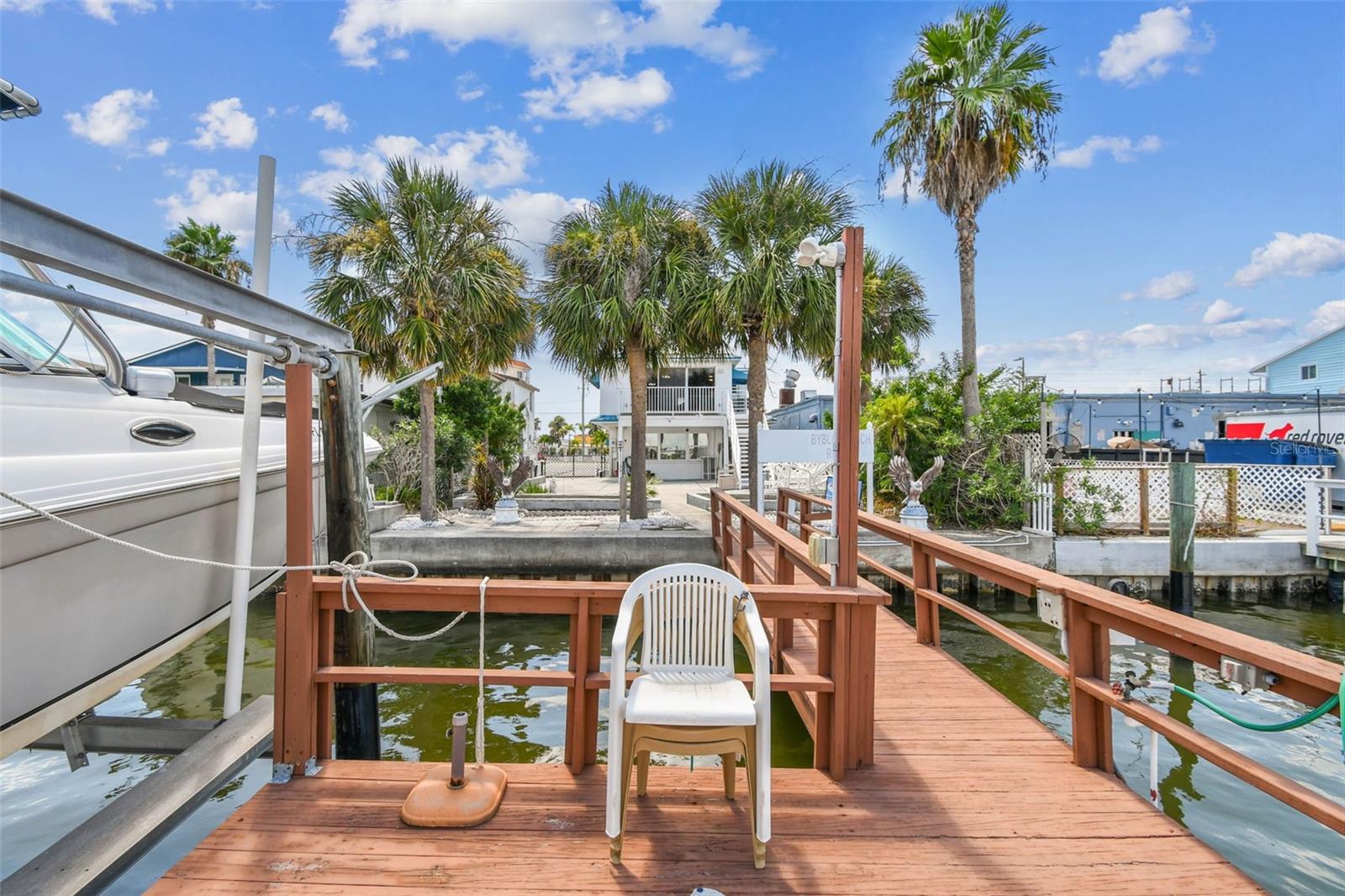 Image 23 of 93 For 17729 Gulf Boulevard