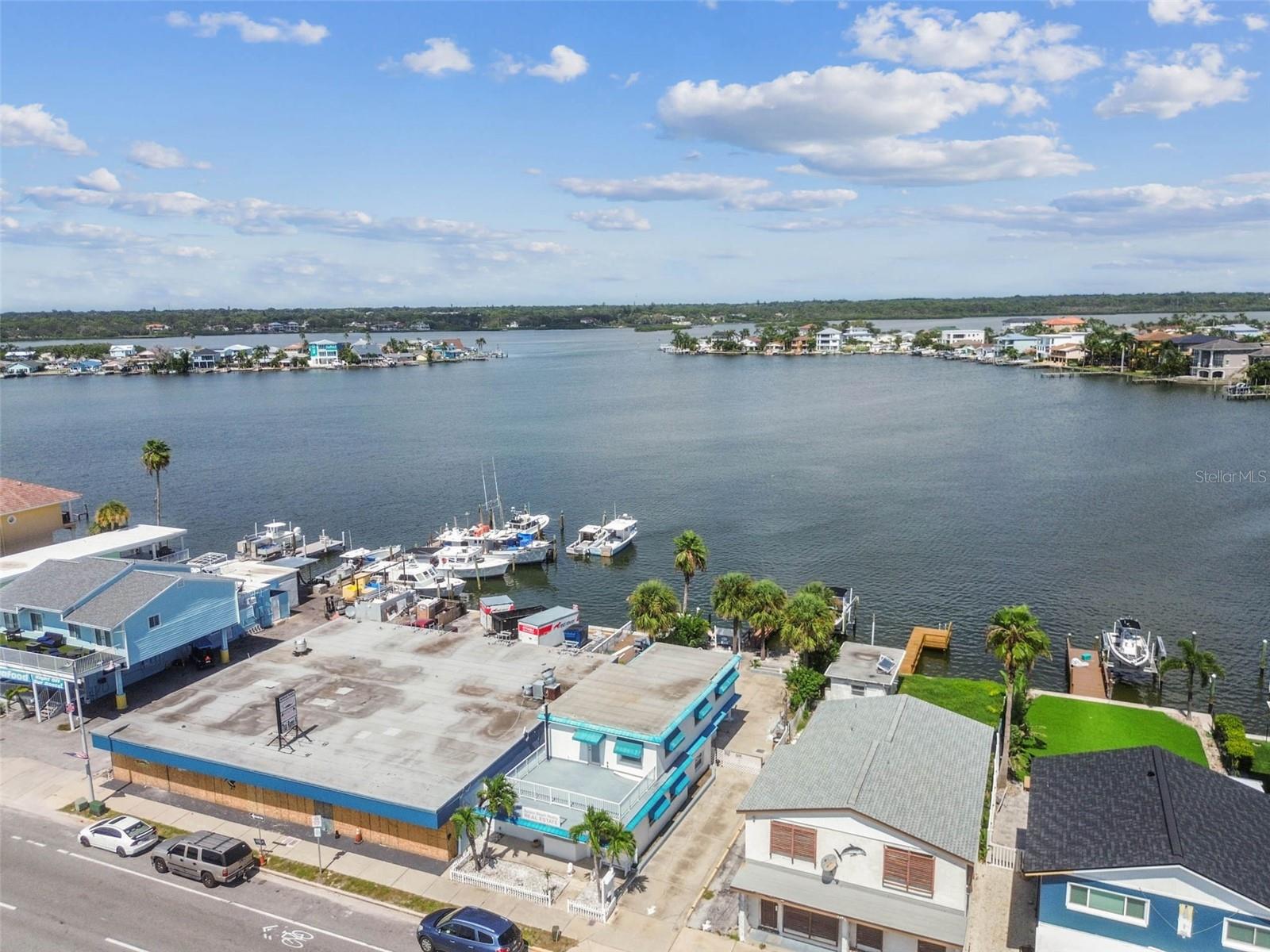 Image 28 of 93 For 17729 Gulf Boulevard