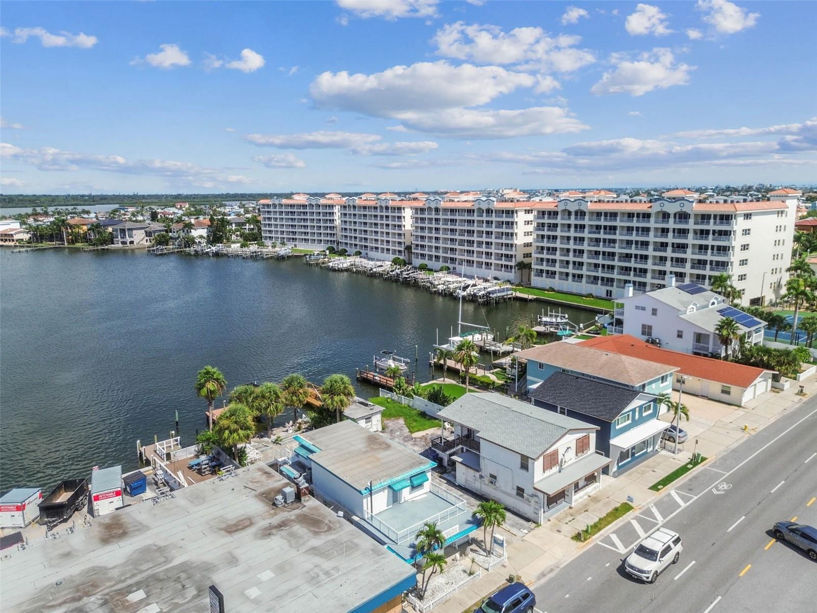 Image 30 of 93 For 17729 Gulf Boulevard