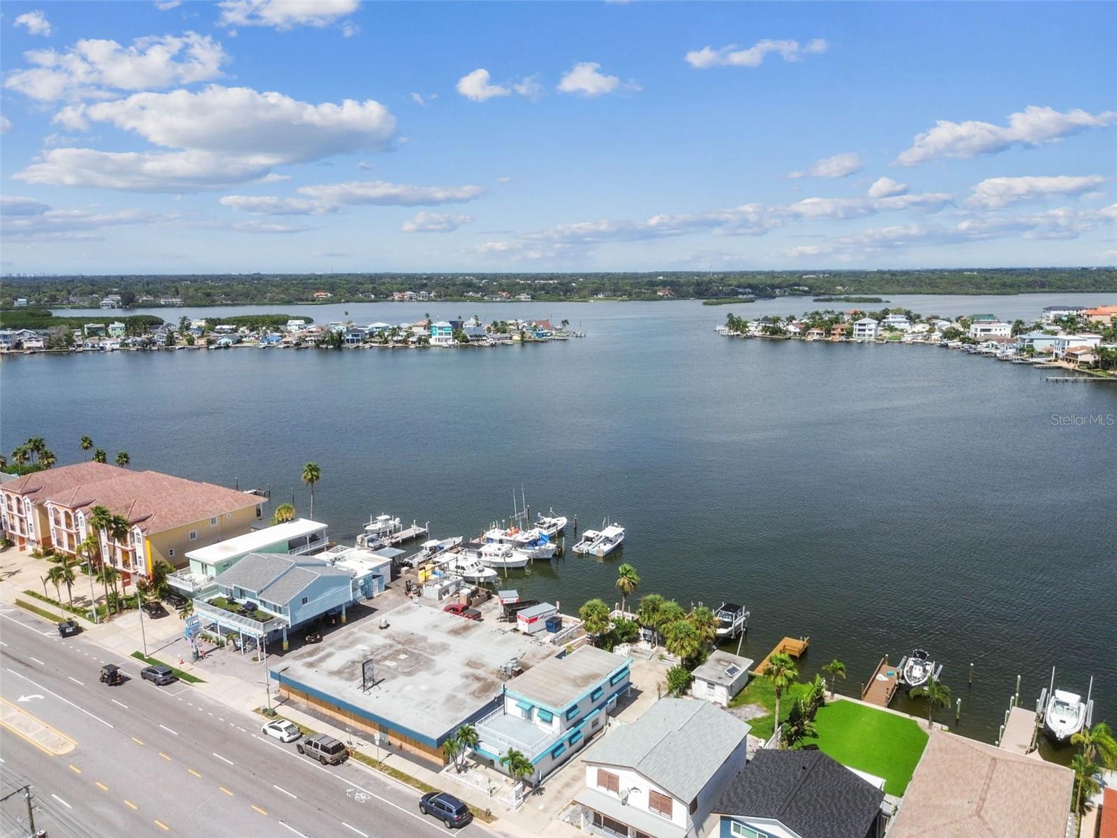 Image 33 of 93 For 17729 Gulf Boulevard