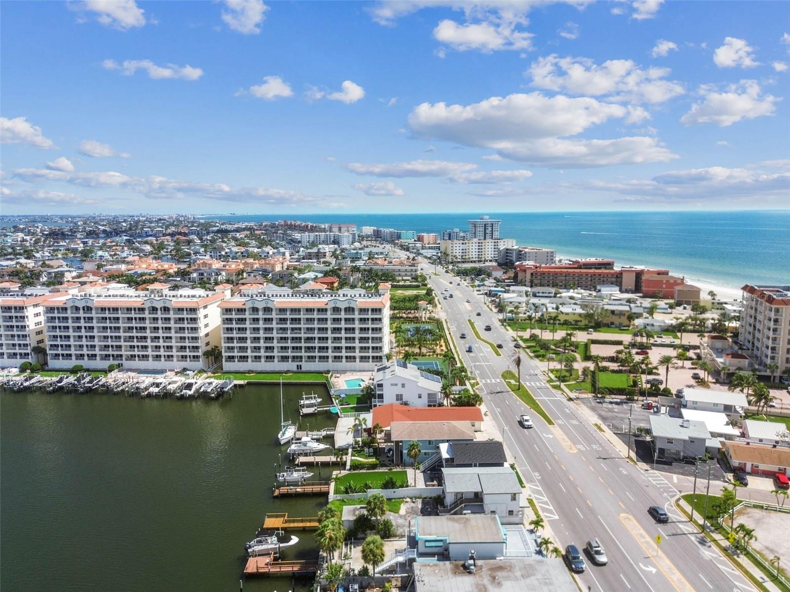Image 37 of 93 For 17729 Gulf Boulevard