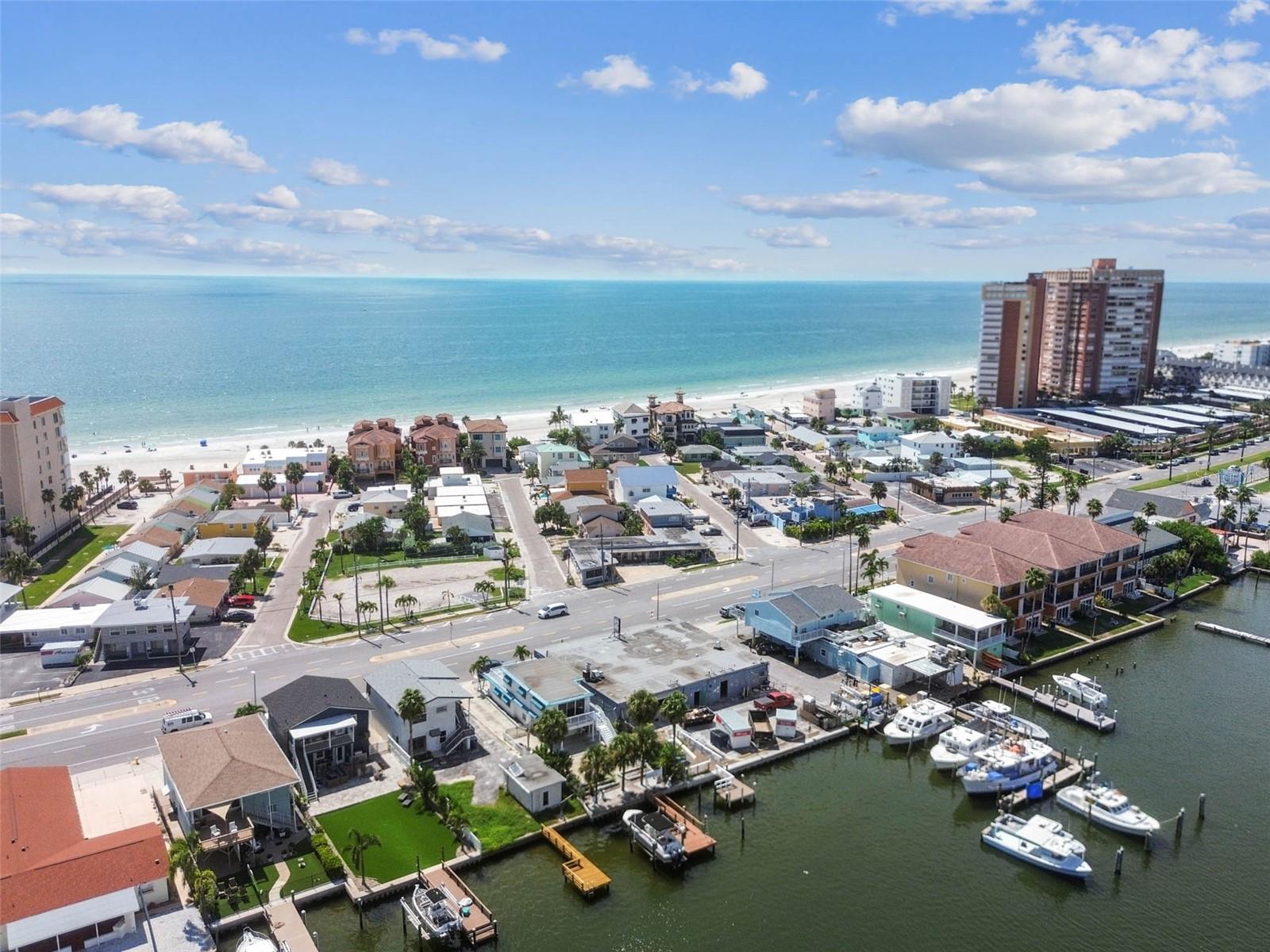 Image 40 of 93 For 17729 Gulf Boulevard