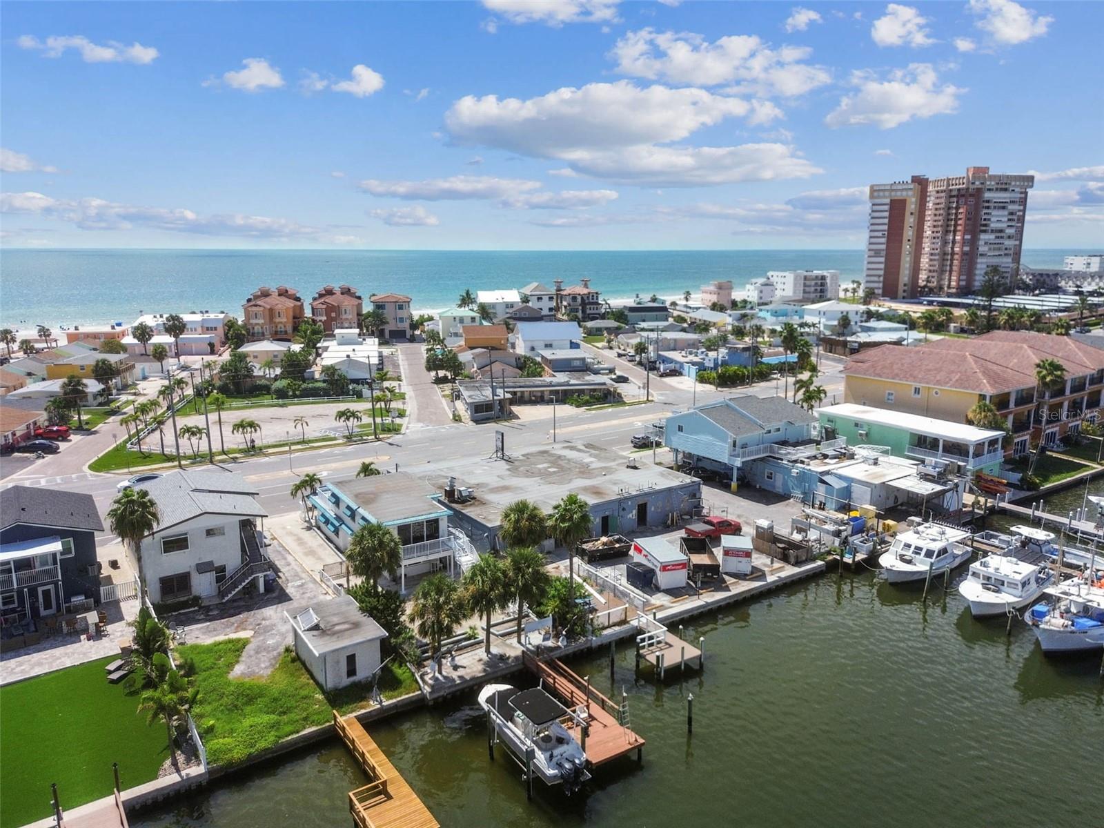 Image 41 of 93 For 17729 Gulf Boulevard