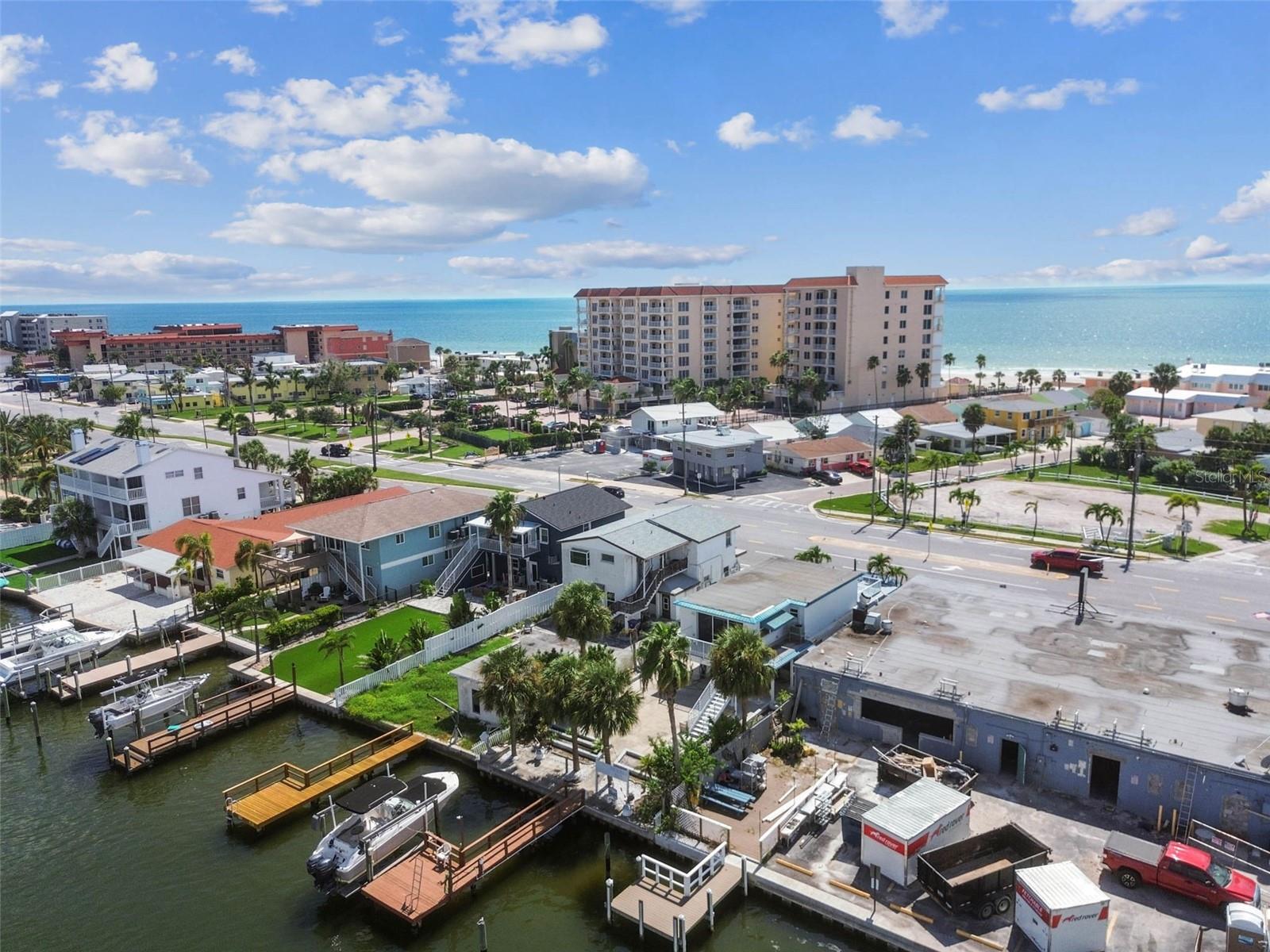 Image 43 of 93 For 17729 Gulf Boulevard