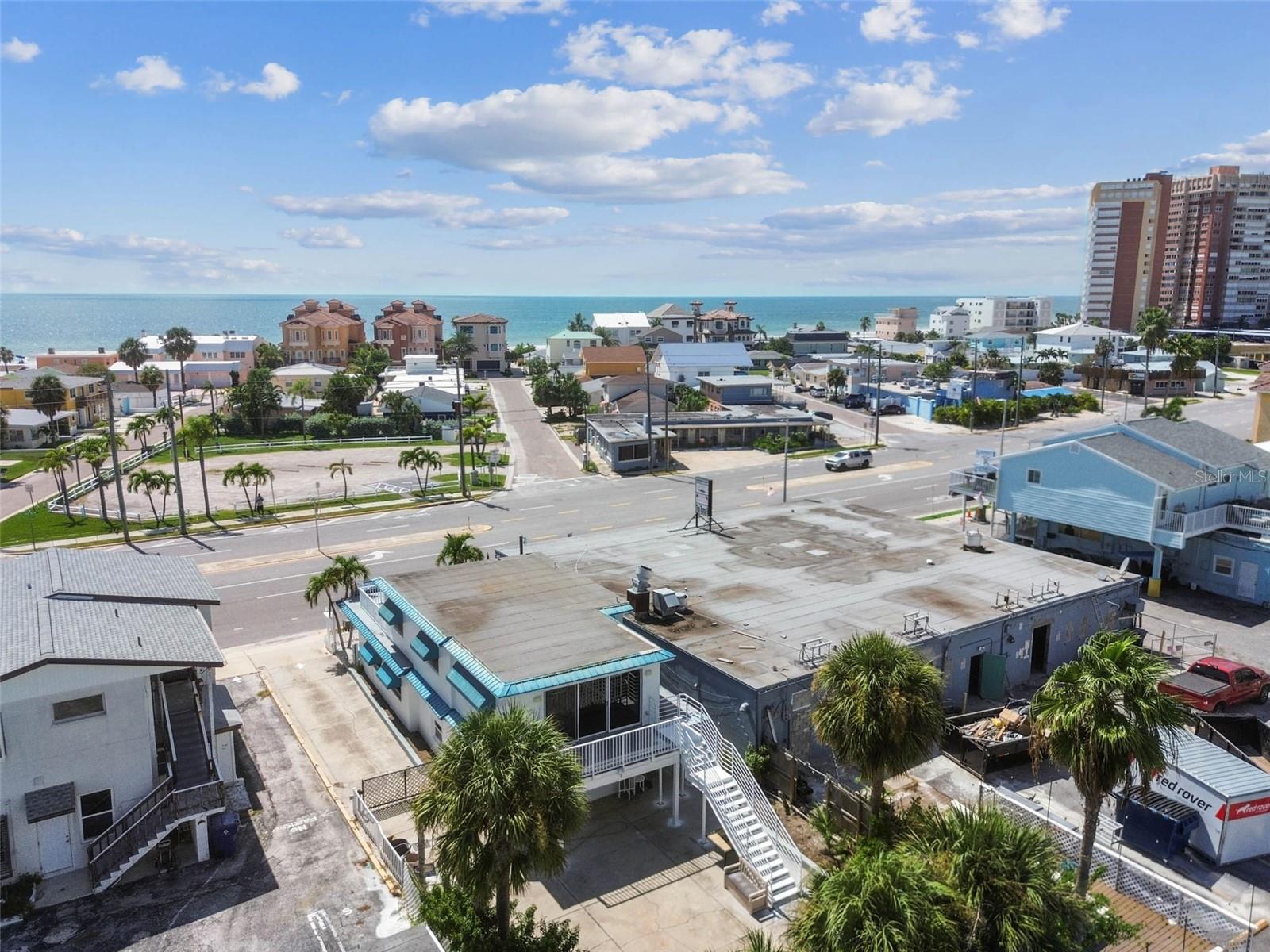 Image 47 of 93 For 17729 Gulf Boulevard