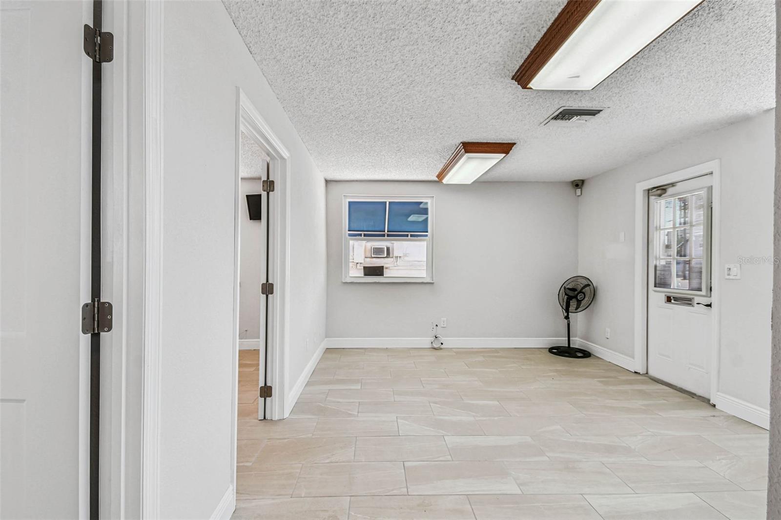 Image 57 of 93 For 17729 Gulf Boulevard