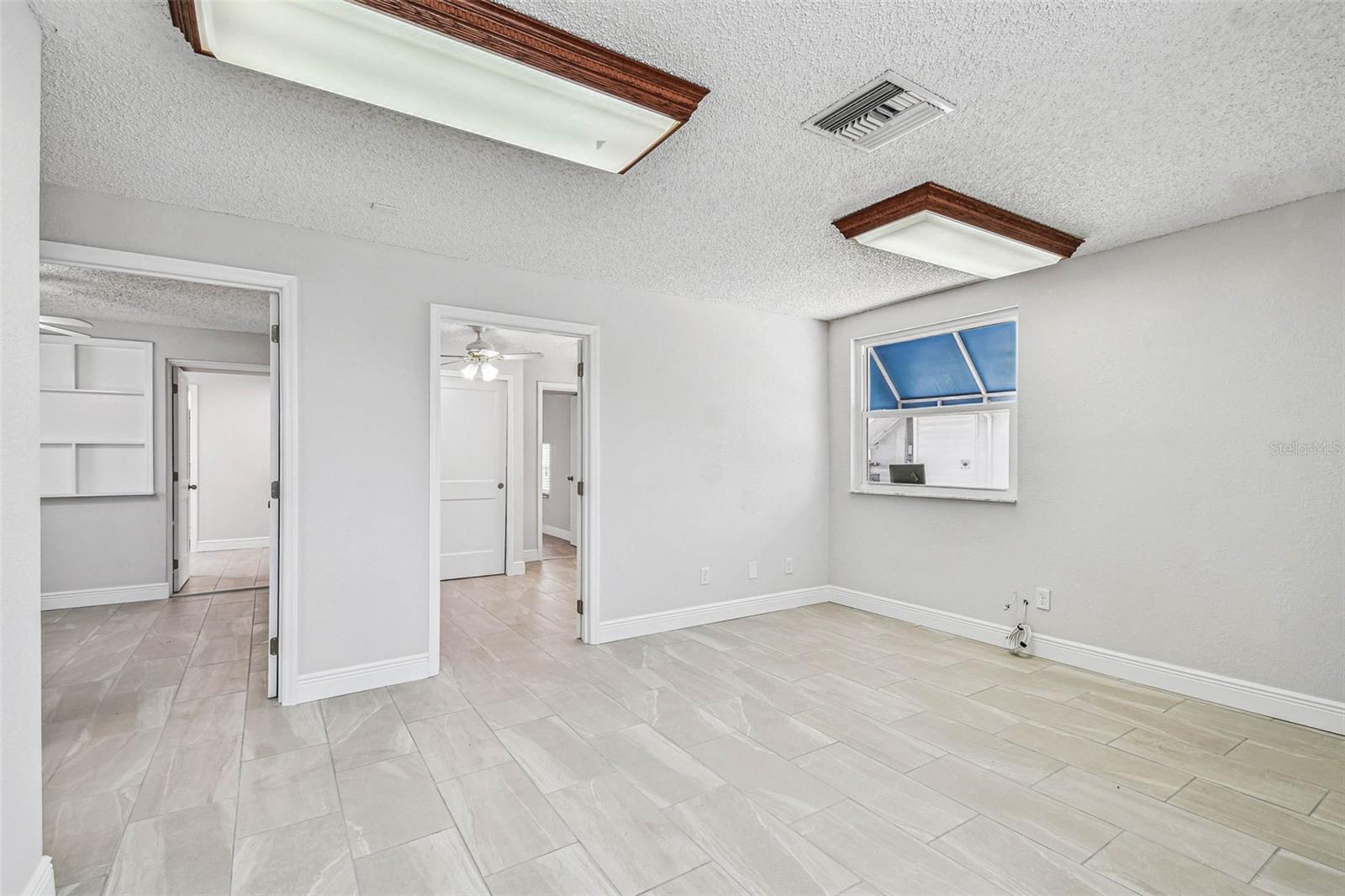 Image 67 of 93 For 17729 Gulf Boulevard