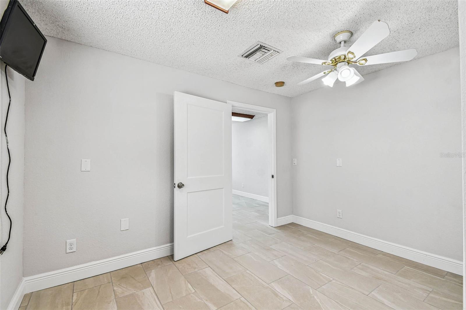 Image 70 of 93 For 17729 Gulf Boulevard