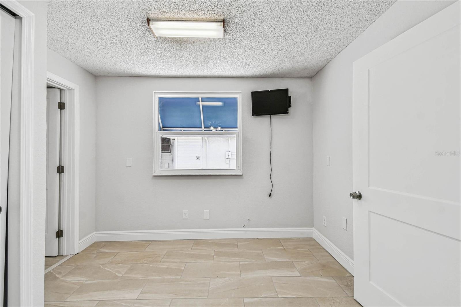Image 71 of 93 For 17729 Gulf Boulevard