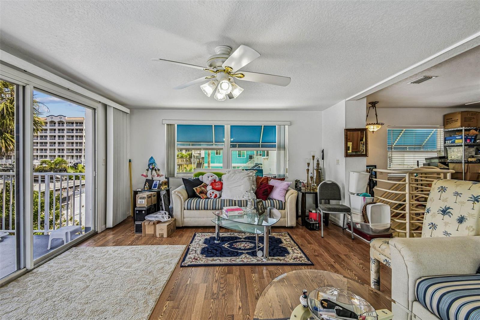 Image 9 of 93 For 17729 Gulf Boulevard