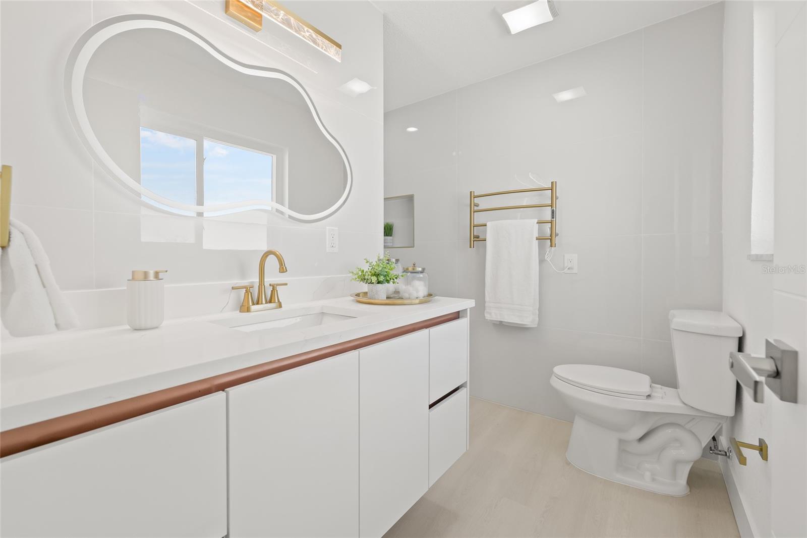 Image 23 of 45 For 10129 4th Street E