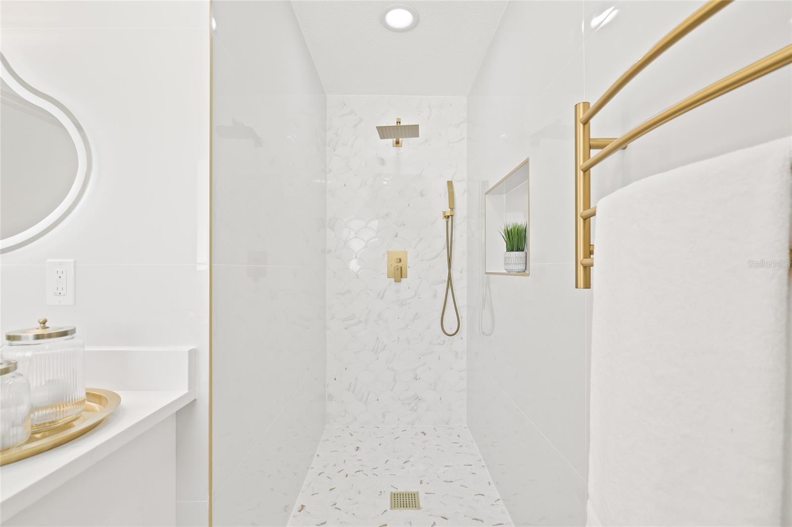 Image 25 of 45 For 10129 4th Street E