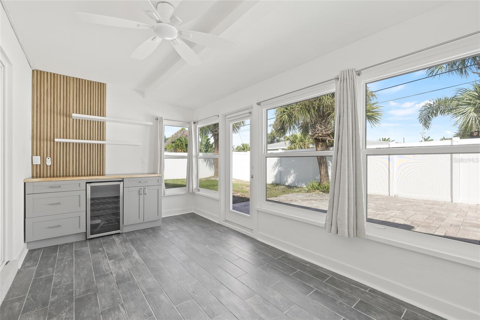 Image 32 of 45 For 10129 4th Street E