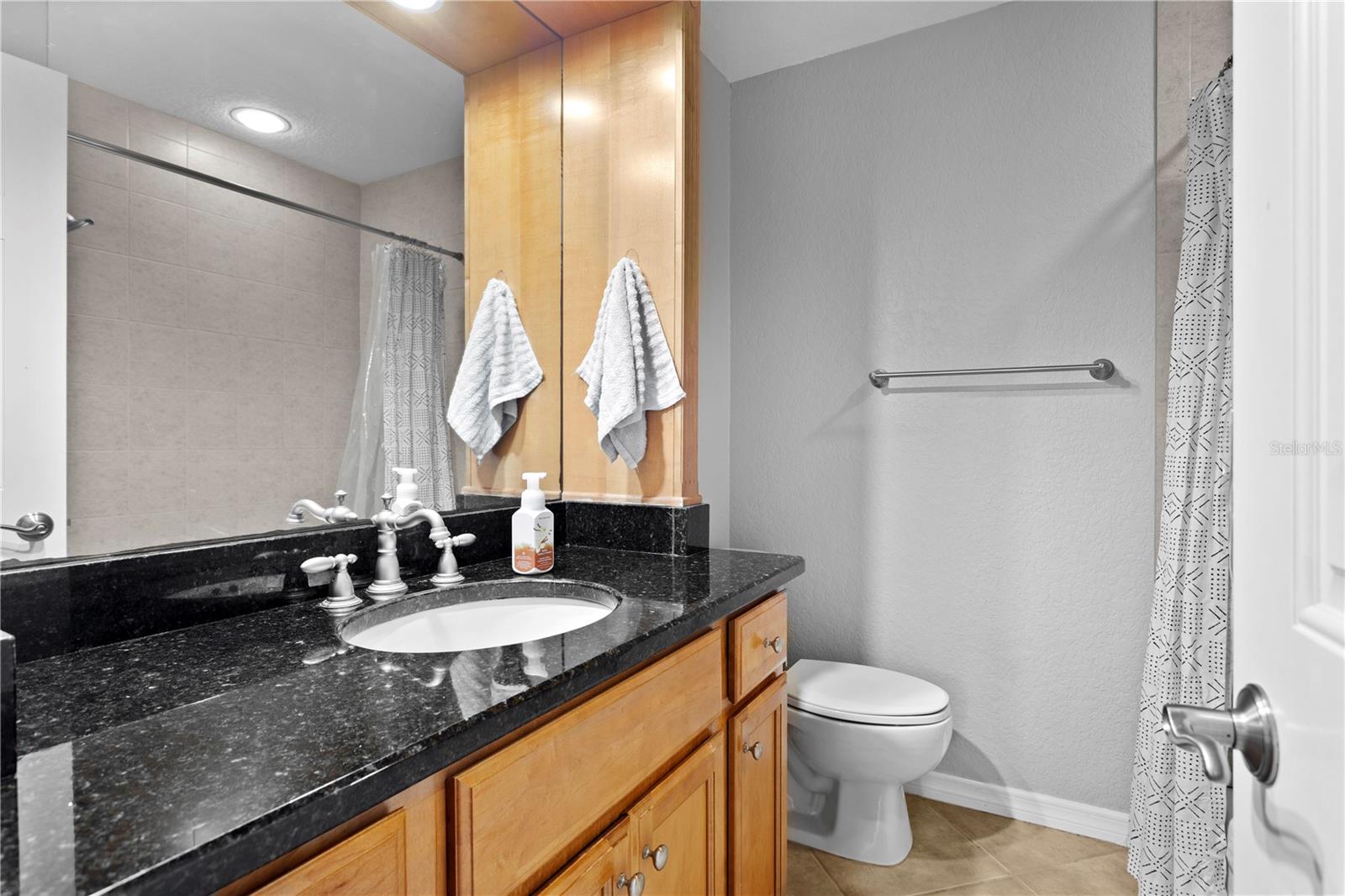 Image 15 of 44 For 710 Lyndhurst Street 221