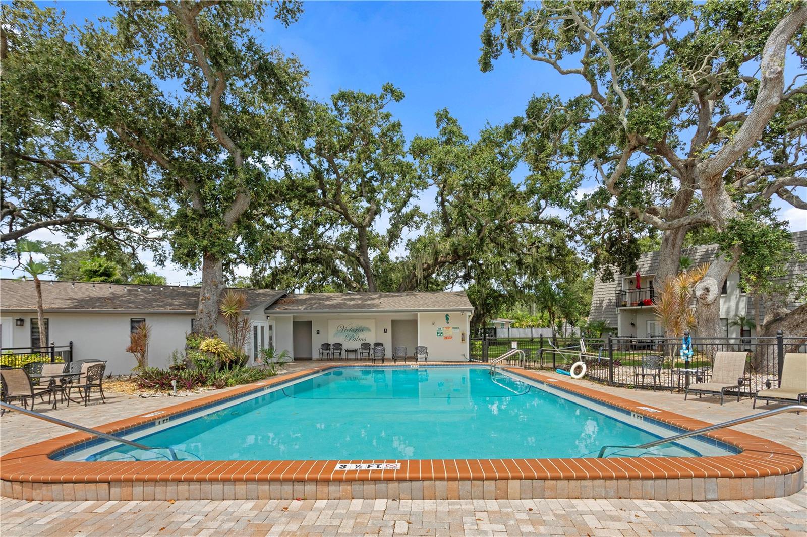 Image 22 of 44 For 710 Lyndhurst Street 221