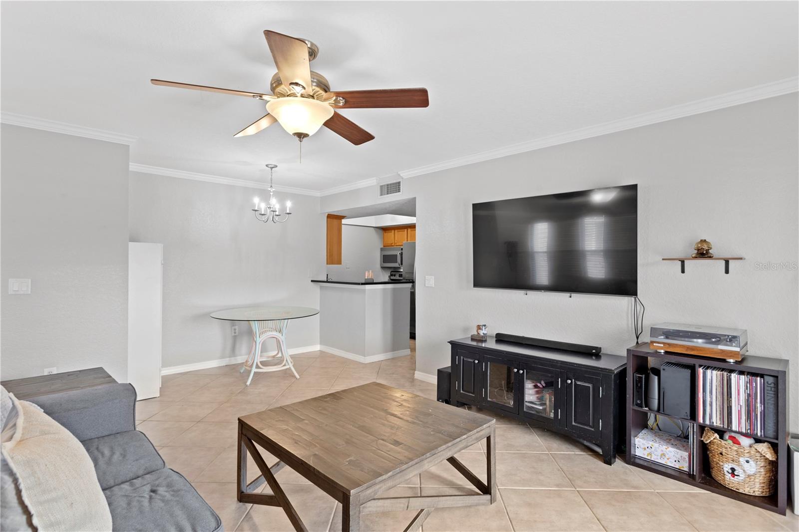 Image 4 of 44 For 710 Lyndhurst Street 221