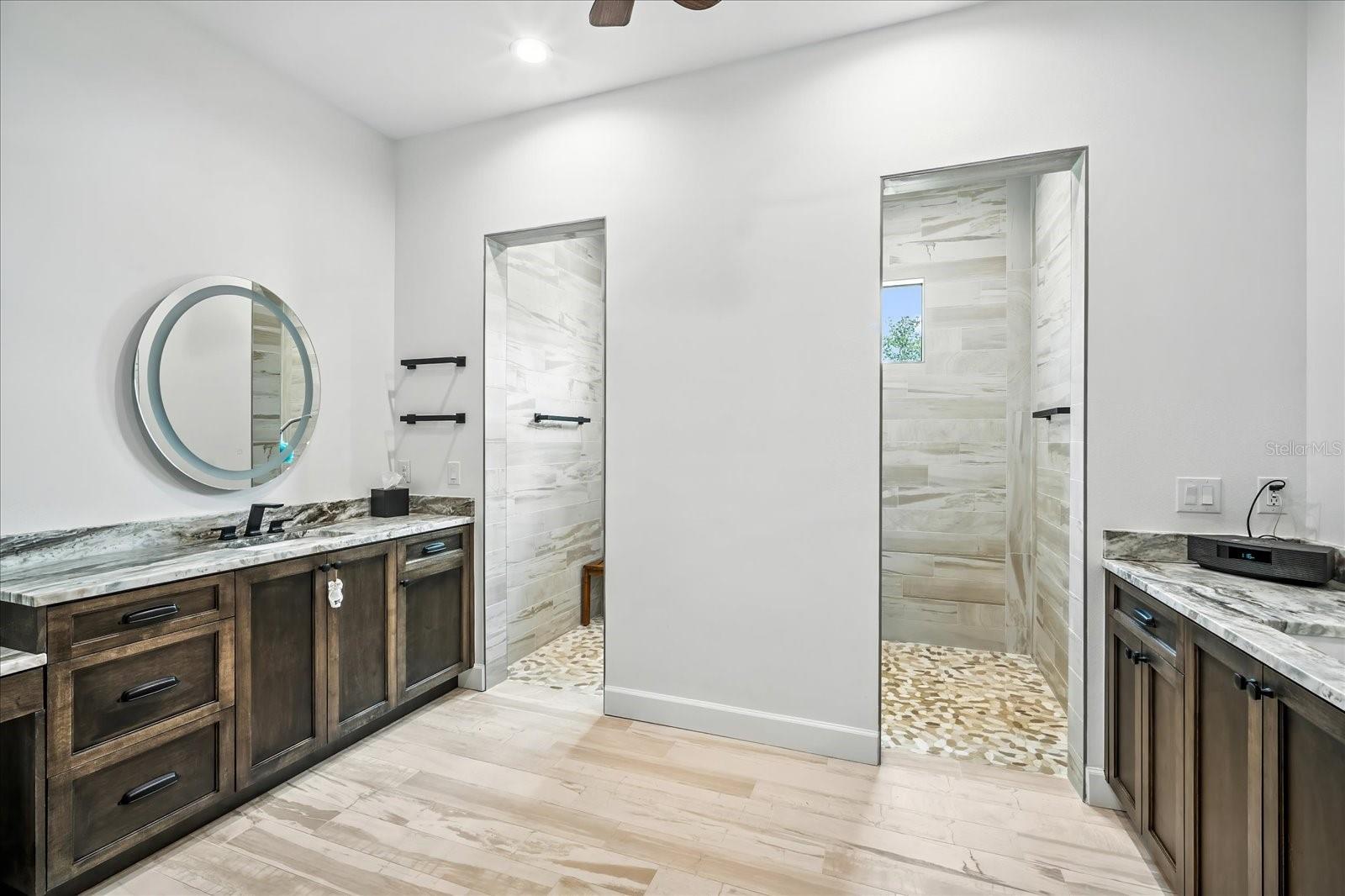 Image 23 of 47 For 8317 Alafia Pointe Drive