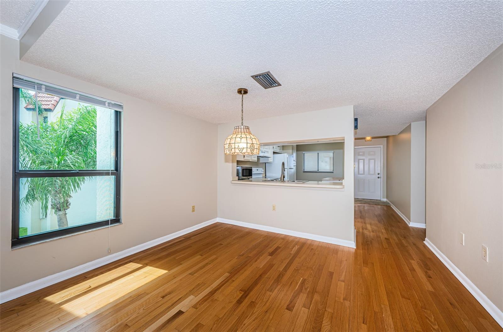 Image 20 of 94 For 103 1st Street E 208