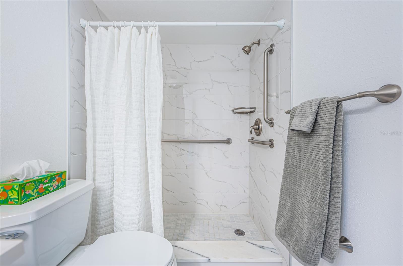 Image 31 of 94 For 103 1st Street E 208