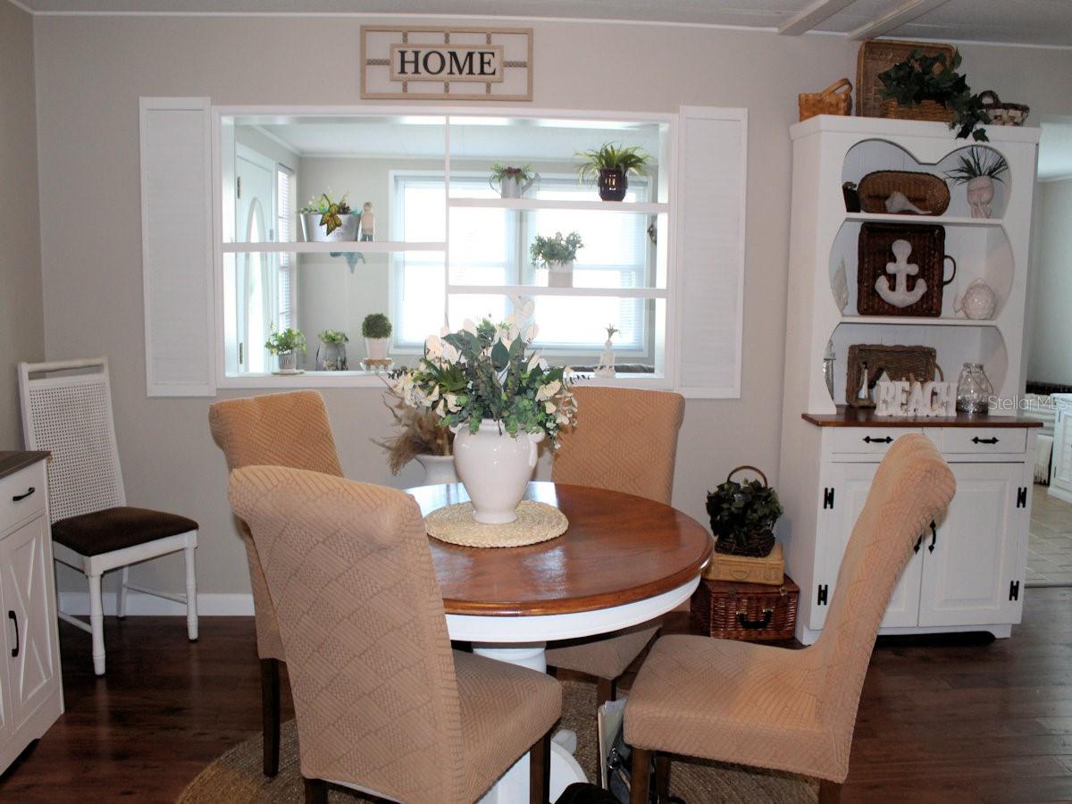 Image 6 of 18 For 140 Pindo Palm Street W