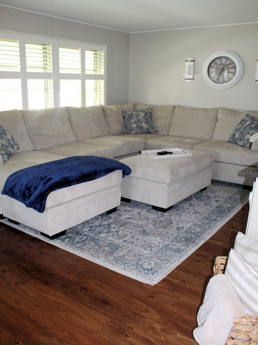 Image 7 of 18 For 140 Pindo Palm Street W