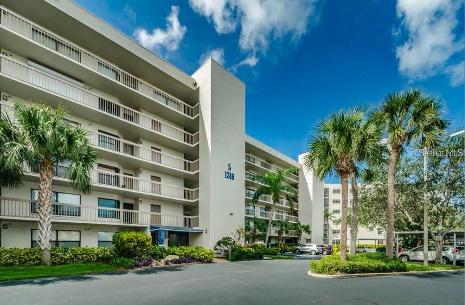 Image 4 of 93 For 1316 Pasadena Avenue S 407