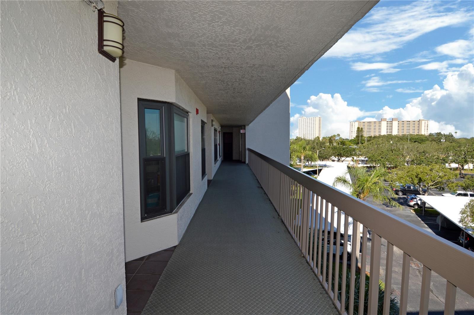 Image 7 of 93 For 1316 Pasadena Avenue S 407