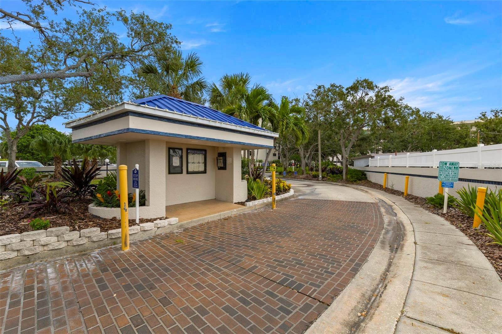 Image 91 of 93 For 1316 Pasadena Avenue S 407