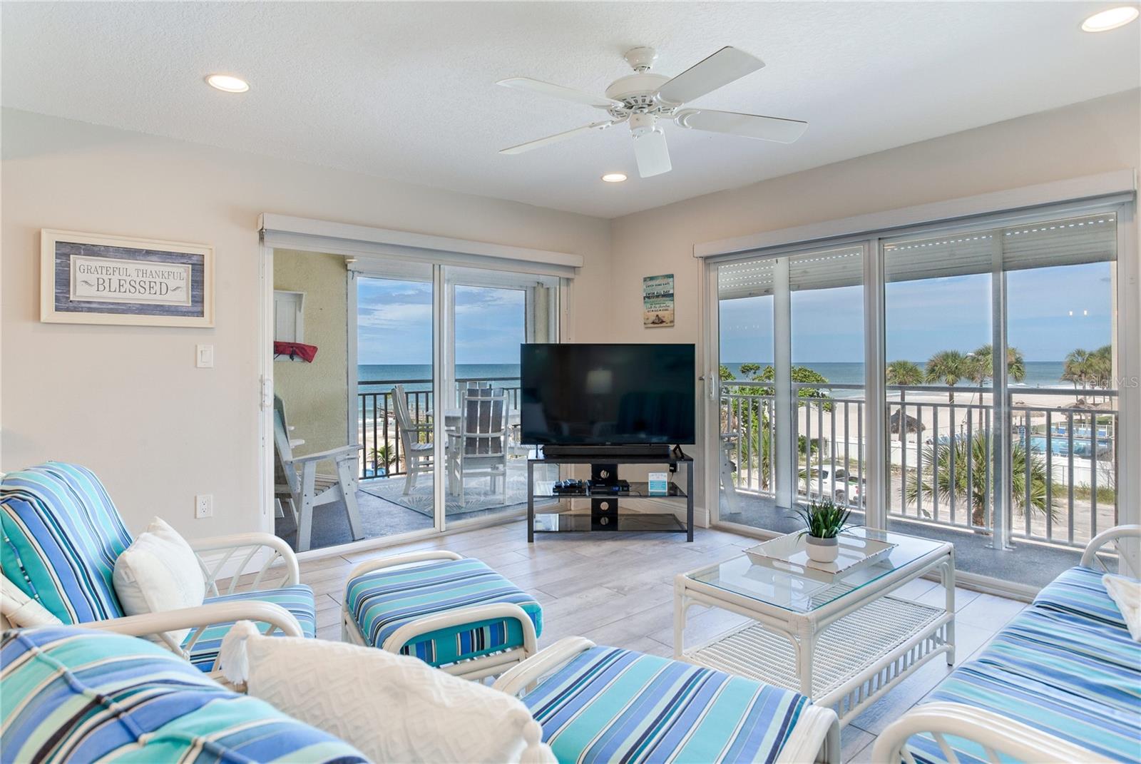 Image 10 of 54 For 17450 Gulf Boulevard 206