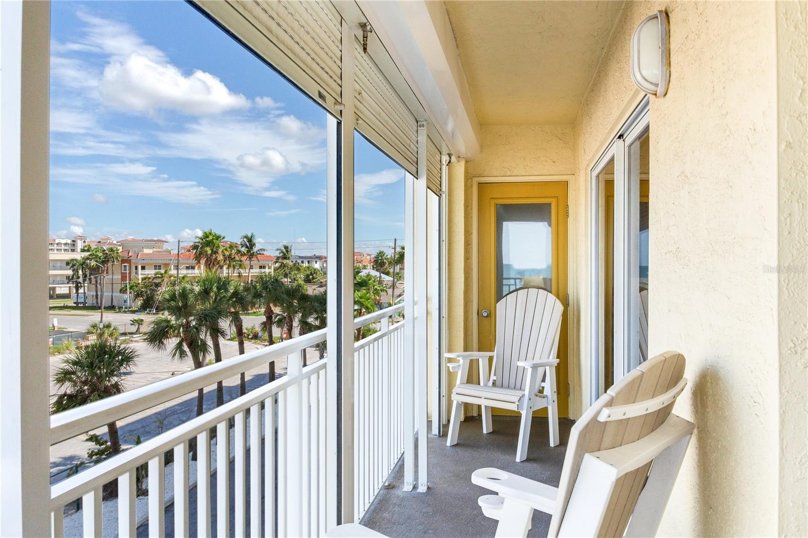 Image 17 of 54 For 17450 Gulf Boulevard 206
