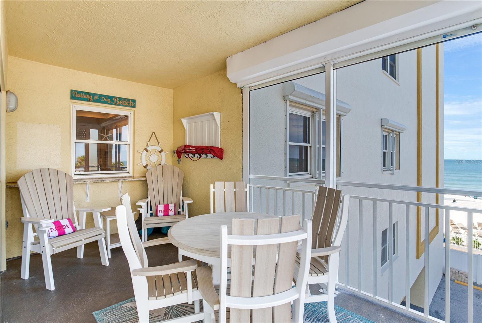 Image 19 of 54 For 17450 Gulf Boulevard 206