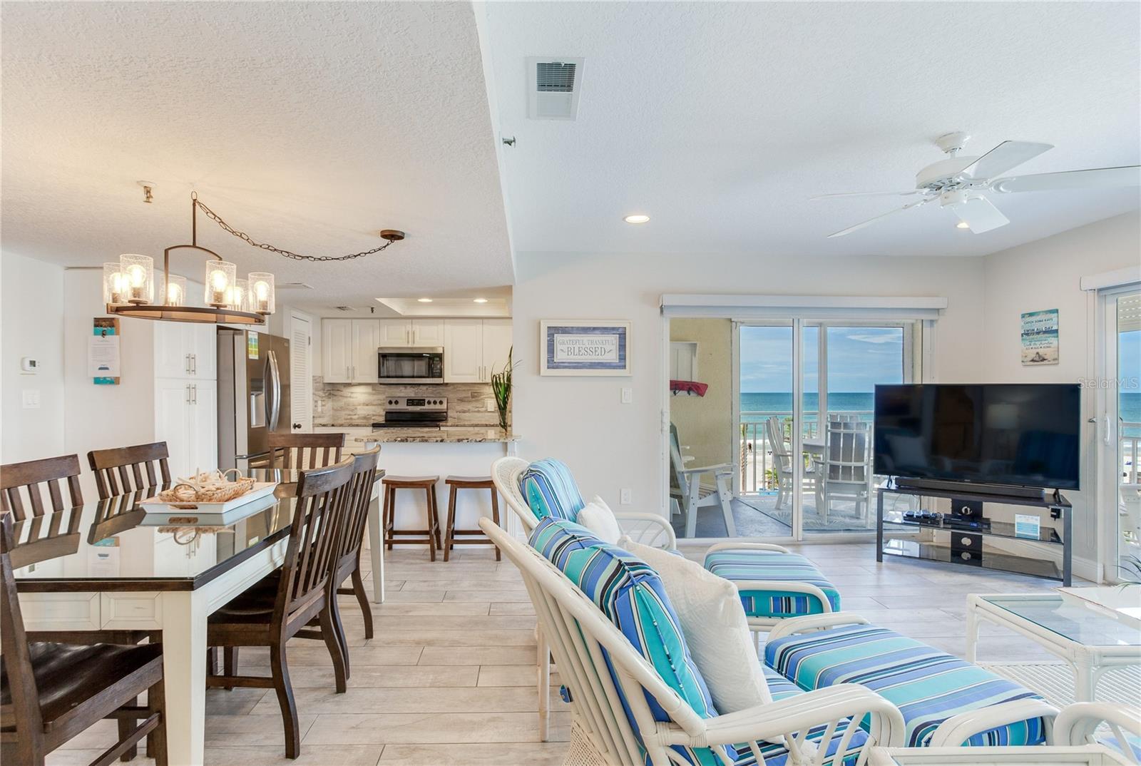 Image 31 of 54 For 17450 Gulf Boulevard 206