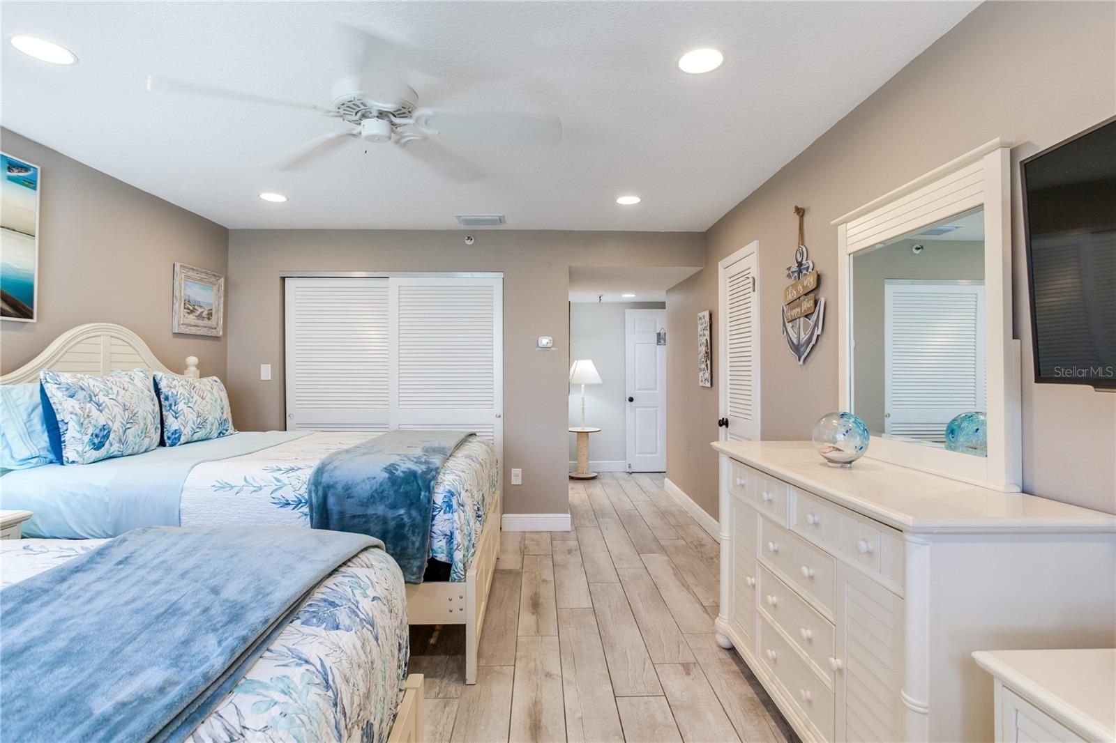 Image 43 of 54 For 17450 Gulf Boulevard 206