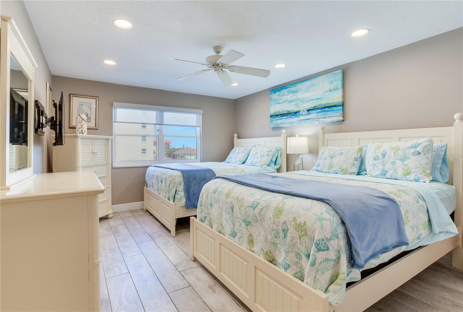 Image 46 of 54 For 17450 Gulf Boulevard 206